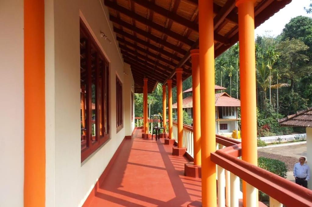 Suntikoppa Coorg Divine Spark Home Stay מראה חיצוני תמונה