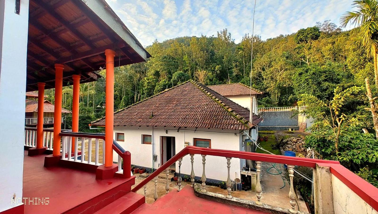 Suntikoppa Coorg Divine Spark Home Stay מראה חיצוני תמונה