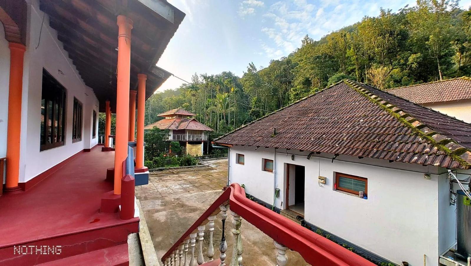 Suntikoppa Coorg Divine Spark Home Stay מראה חיצוני תמונה